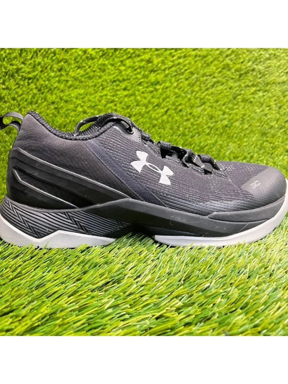 Under Armour Curry 2 Boys Size 7Y Black White Athletic Basketball Shoes Sneakers